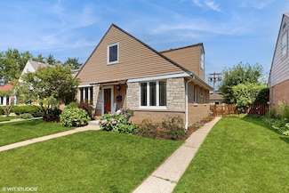 8147 Laramie Ave, Skokie, IL 60077