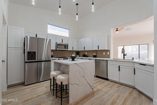 1567 E Black Diamond Dr, Gilbert, AZ 85296