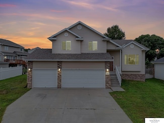 6143 S 96th St, Lincoln, NE 68526