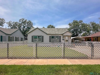 619 N Ash St, Carlsbad, NM 88220