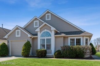 19 Grosunor Ct, Jackson, NJ 08527