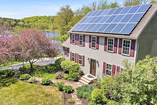 102 Haggerty Rd, Charlton, MA 01507