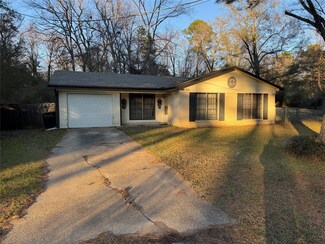 6290 Carroll Cir, Shreveport, LA 71107