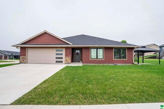 1480 6th Ave SW, Le Mars, IA 51031