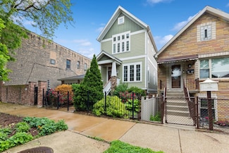 3137 S Throop St, Chicago, IL 60608