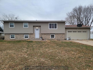 2847 Roselawn Dr, Grand Island, NE 68801
