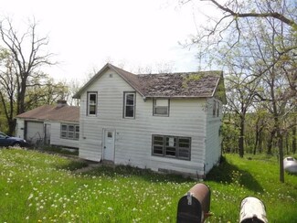 5555 Main St, Gratiot, WI 53541
