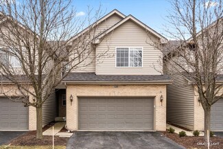 538 Madison Ln, Elgin, IL 60123