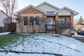 2108 Wallace Ave, North Chicago, IL 60064