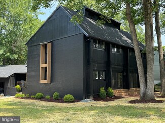 2215 Burgee Ct, Reston, VA 20191