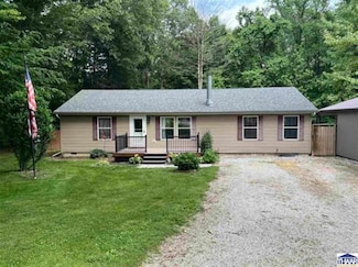 2940 N Stanford Woods Dr, Solsberry, IN 47459