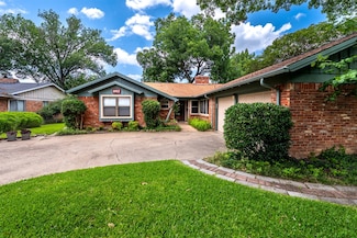 5912 Whitman Ave, Fort Worth, TX 76133