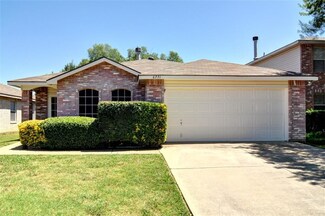 8771 Cove Meadow Ln, Fort Worth, TX 76123