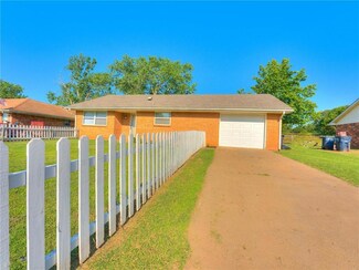 208 Butler Dr, Shawnee, OK 74804
