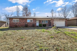 1306 W Bonnie Ln, Rogers, AR 72758