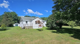 2 Johnny Cake Rd, Fulton, NY 13069