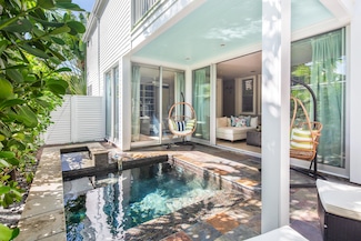 400 Aronovitz Ln, Key West, FL 33040