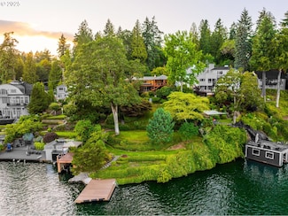 2490 Summit Dr, Lake Oswego, OR 97034