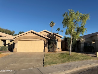 61 N Del Pueblo Place, Chandler, AZ 85226