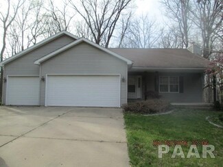 7 London Ct Unit IV, MacKinaw, IL 61755
