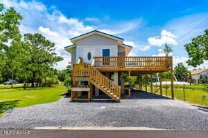 4025 Bass St, Bay Saint Louis, MS 39520