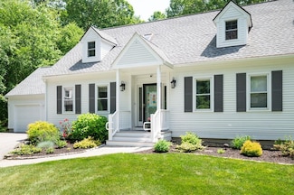 85 F w Hartford Dr, Portsmouth, NH 03801