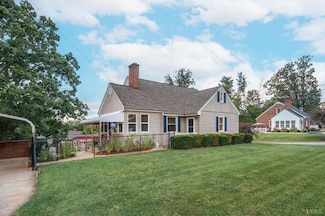 500 Leftwich St, Gretna, VA 24557