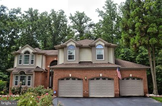 8618 Oak Brook Ln, Fairfax Station, VA 22039