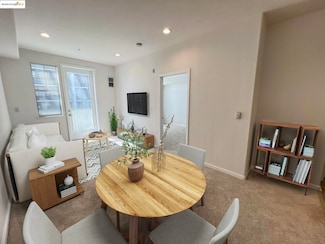 989 Franklin St Unit 621, Oakland, CA 94607