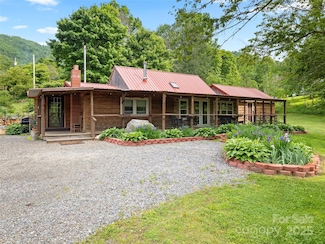 161 Moody Mountain Rd, Burnsville, NC 28714