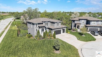 408 SE Weiss Cir, Lee's Summit, MO 64063