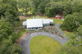 225 Baxter Ln, Walterboro, SC 29488