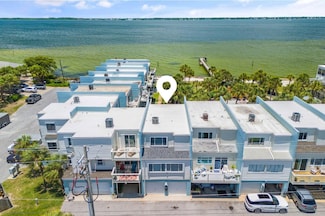 1511 Via de Luna Dr, Gulf Breeze, FL 32561