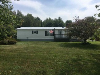 1824 Greenwoods Rd, Alburgh, VT 05440