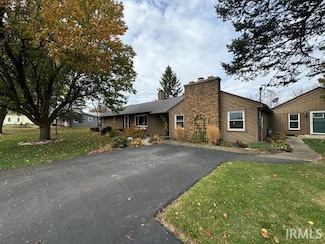 706 W Toledo St, Fremont, IN 46737