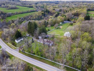 938 Charlton Rd, Schenectady, NY 12302