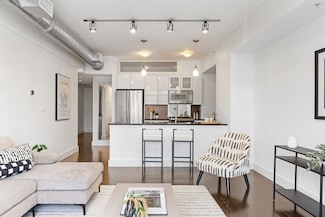257 Northampton St Unit PH612, Boston, MA 02118