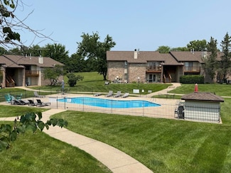 1999 Waterfront Dr N Unit H, Columbia, MO 65202