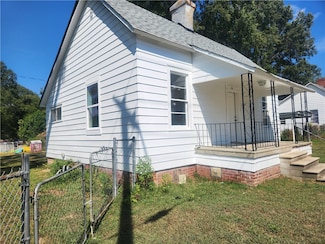 13 Geer St, Belton, SC 29627