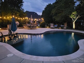 2314 Flagstick Dr, Matthews, NC 28104
