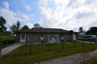 597 Home St, Hillsville, VA 24343