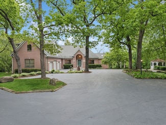 27213 N Fairfield Rd, Wauconda, IL 60084