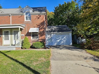 702 Leland Ct, Adrian, MI 49221