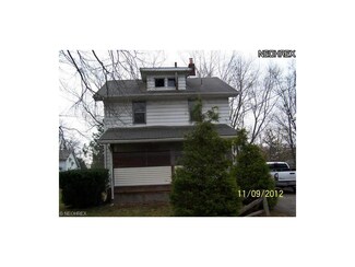 2484 Burton St SE, Warren, OH 44484