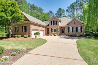 146 Long Leaf Dr, Wallace, NC 28466