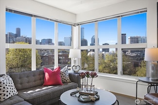 1610 Belmont Ave Unit 604, Seattle, WA 98122
