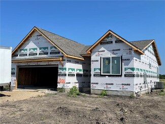 2200 Windcrest Dr, Granger, IA 50109