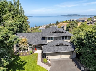96 Kim Ct, Steilacoom, WA 98388