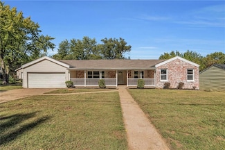 1424 Ohio St, Leavenworth, KS 66048