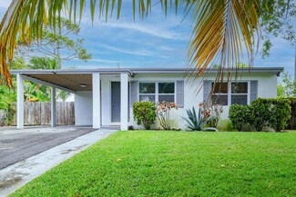 471 Ficus Tree Dr, Lantana, FL 33462